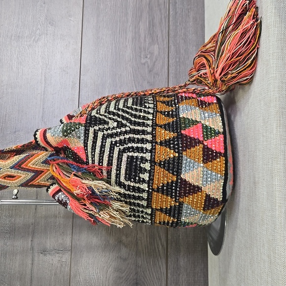 Wayuu Tribe Handmade Tapestry Rhinestone Drawstring Tote Shoulder Bag Purse - Picture 3 of 11